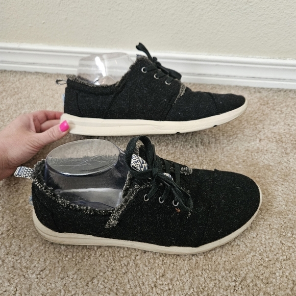 TOMS Del Rey Charcoal Wool with Shearling Shoes Black Women's 9 - Picture 3 of 7